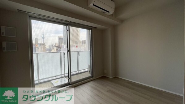 プラウドフラット上野松が谷の物件内観写真